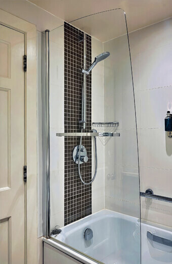 https://blockeddrainsdoubleview.com.au/uploads/2025/07/blocked-shower-drains-69601.jpg