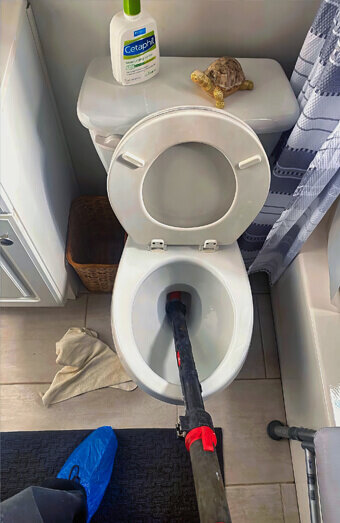 https://blockeddrainsdoubleview.com.au/uploads/2025/07/blocked-toilet-54169.jpg