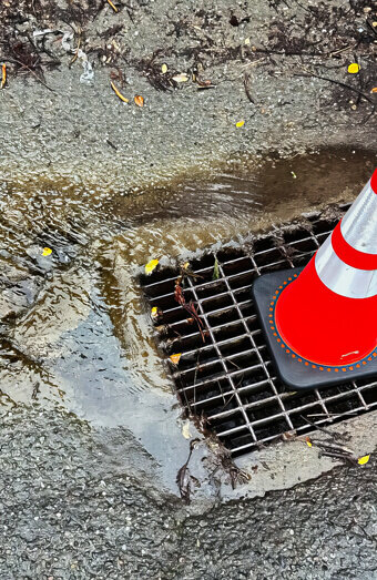 https://blockeddrainsdoubleview.com.au/uploads/2025/07/stormwater-drains-60987.jpg